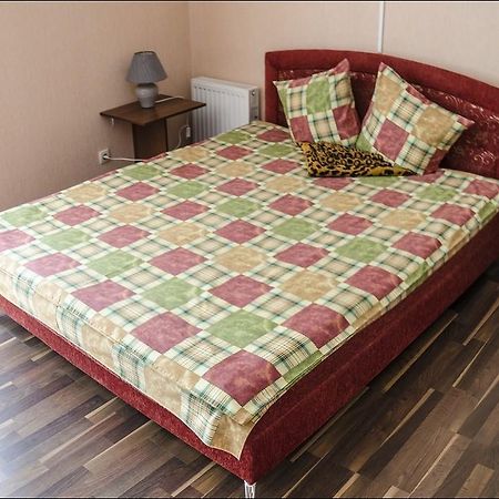 Hotel Cherkassy Cherkasy Ngoại thất bức ảnh